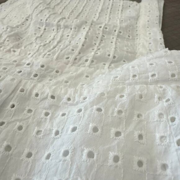 Minkpink Shortalls Size M Celestial White Cotton Eyelet Tie Strap Jumper - Picture 8 of 14